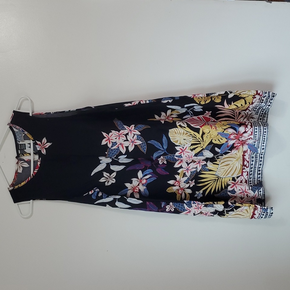 Emery Rose sleeveless tropical dress